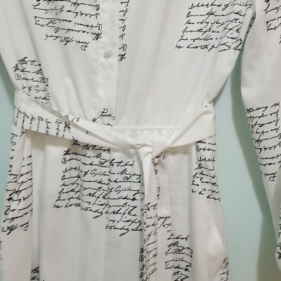 CBR white jumper with black writing. Size S. NWT. - Picture 3 of 5